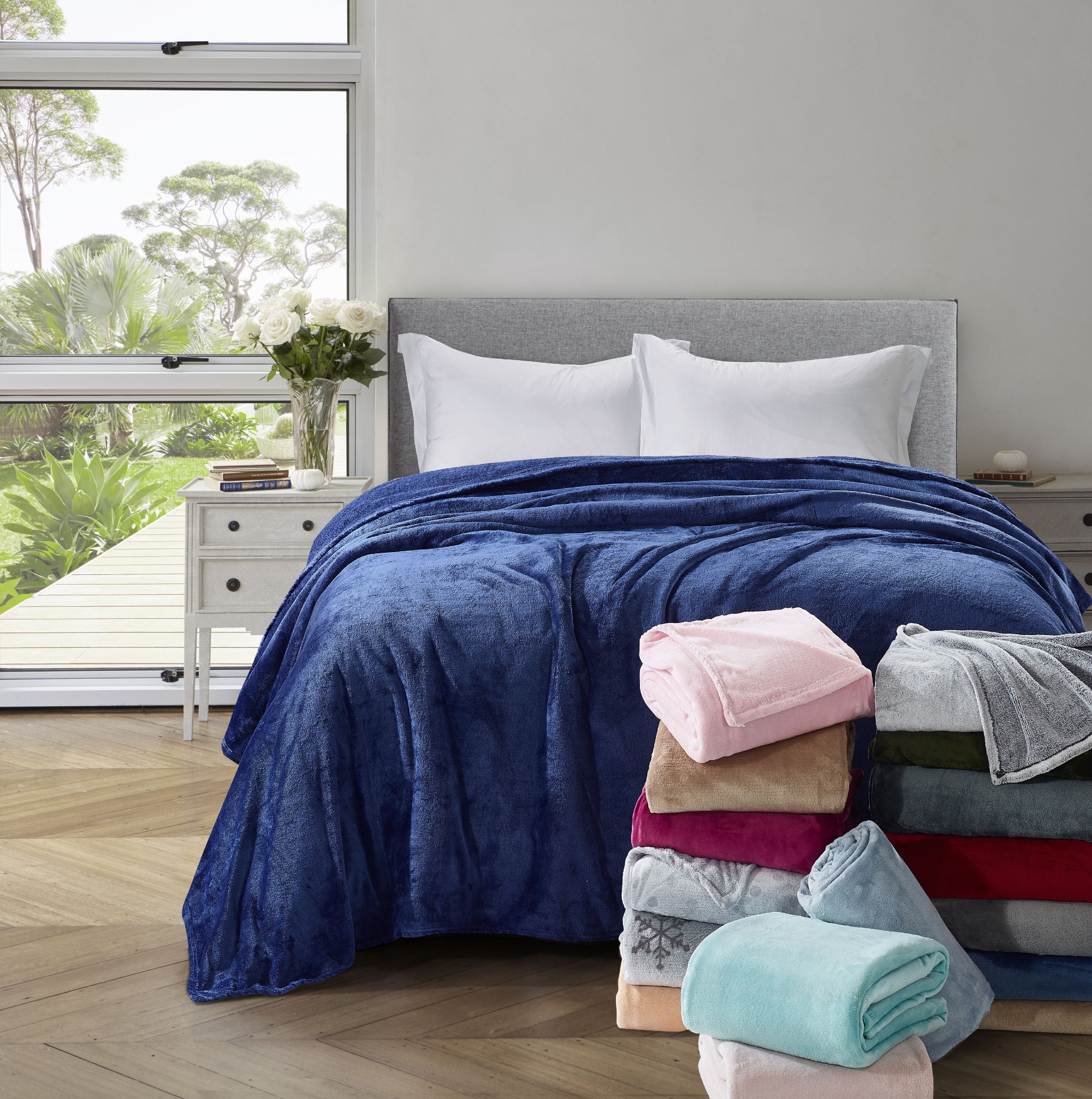 Plush Blanket Black Twin