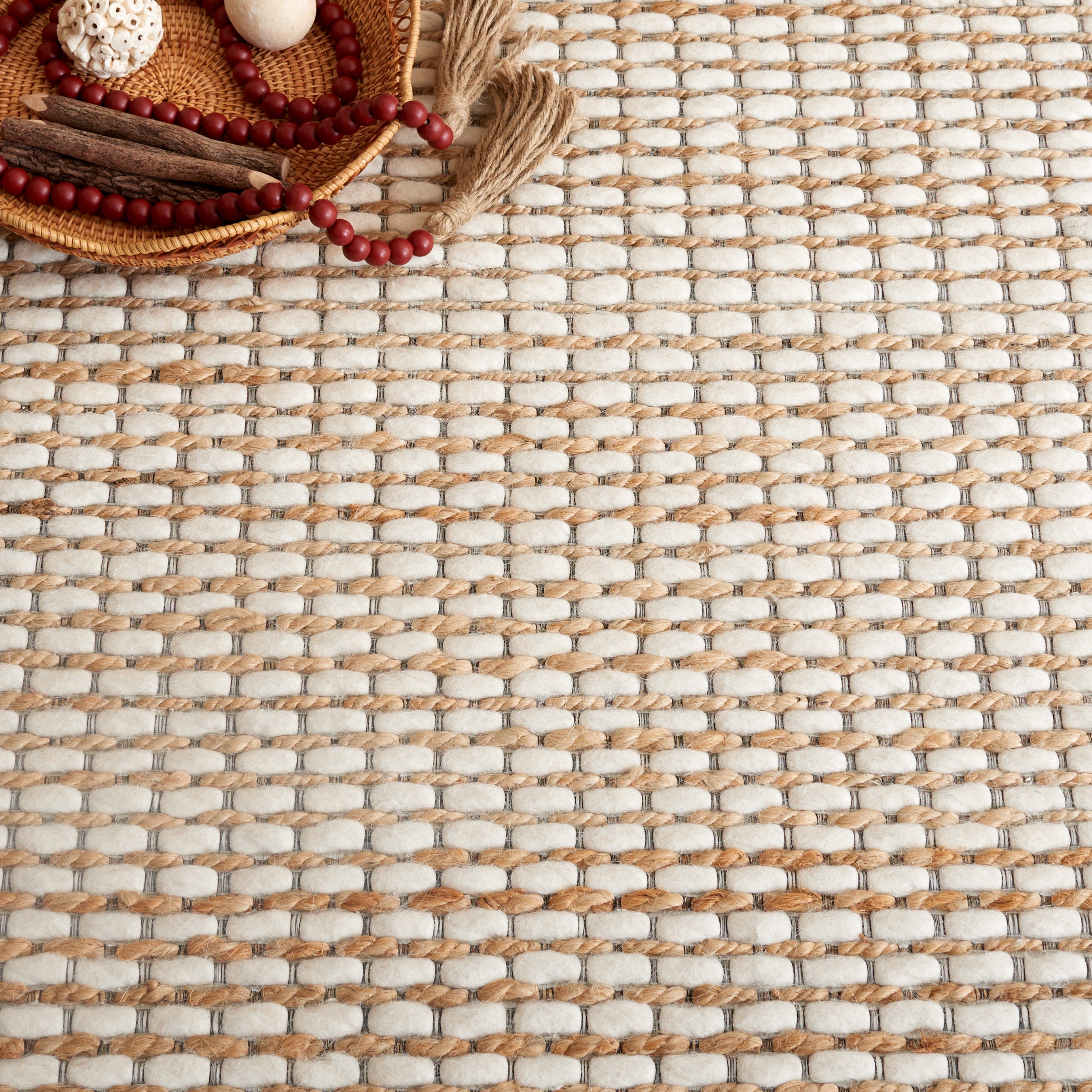 SAFAVIEH Marbella Logan Geometric Area Rug, Brown/Natural, 4' x 6'
