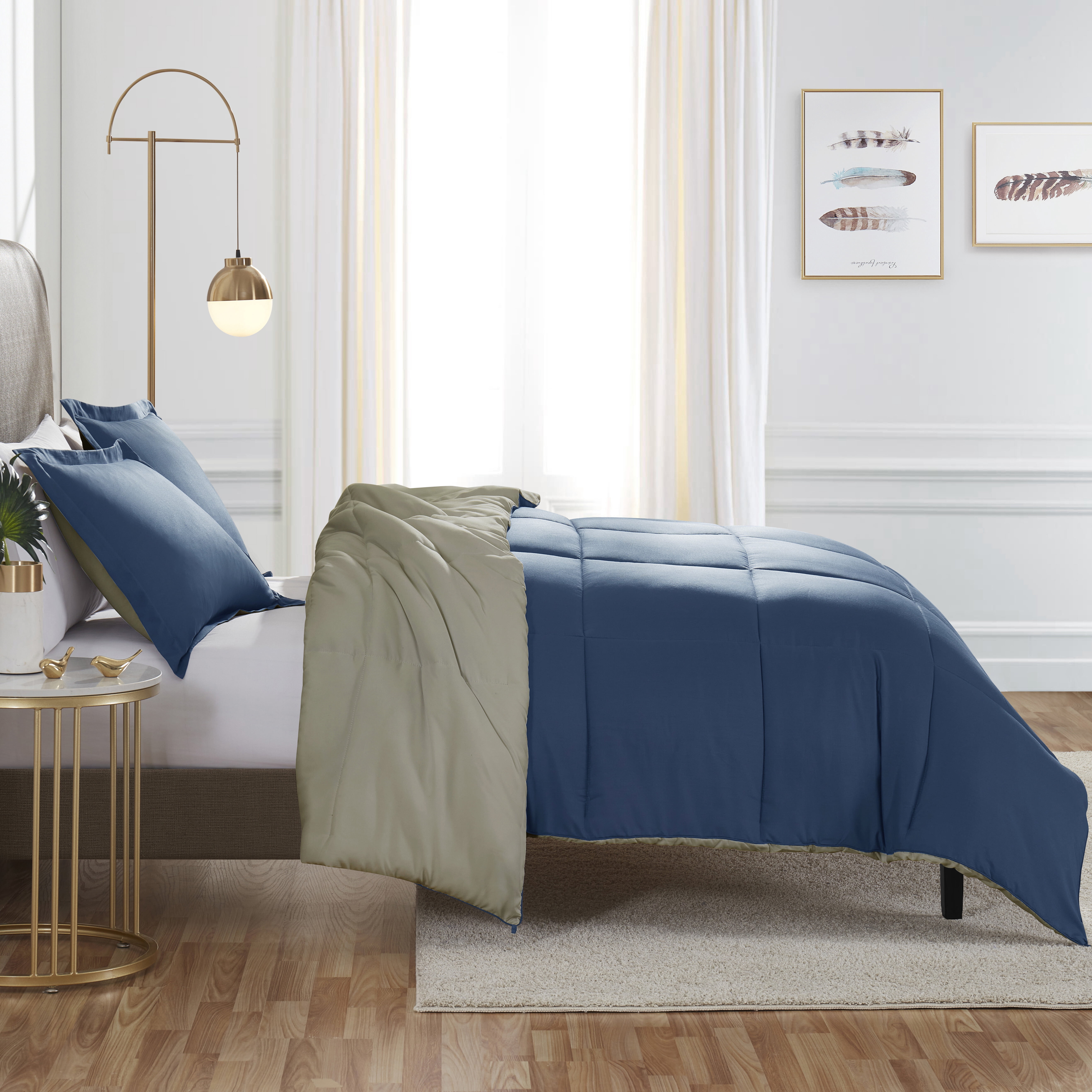Nestl 3-Piece Soft Down Alternative Reversible King Comforter Set, King/Cal King, Navy & Sage