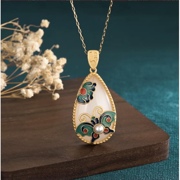 HOOUN Pendentif en Perles de Jade Collier Charme Papillon Plaqué Or 18K Saphir Cloisonné