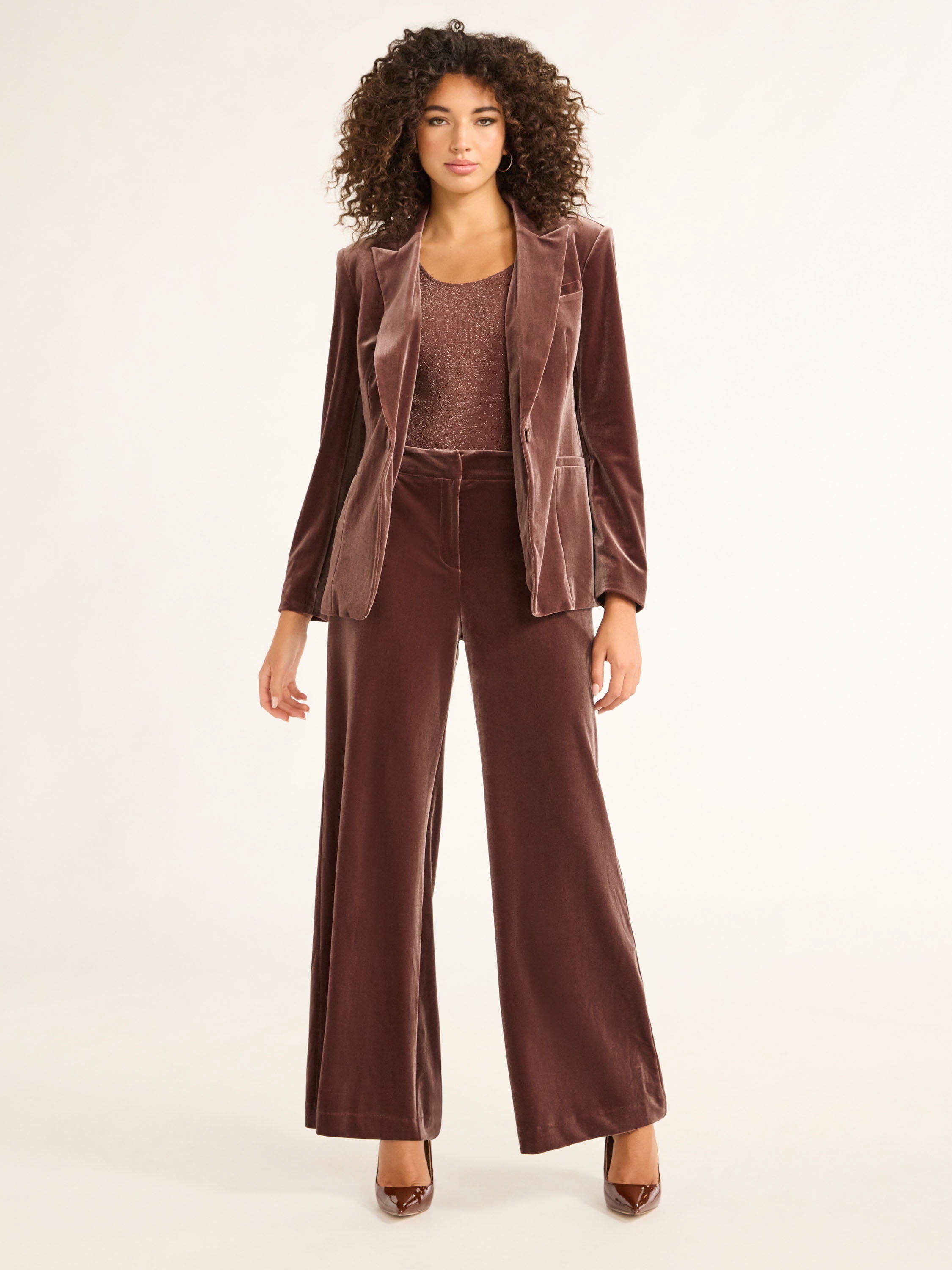 Sofia by Sofia Vergara Women's and Women's Plus Size Single Breasted Velvet Blazer, Sizes XS-4X