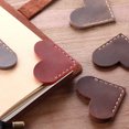 thumbnail image 4 of Marcador de cuero genuino capa de cabeza piel de vaca pura cosida a mano retro simple en forma de corazón cuero Crazy Horse marcapáginas de cuero creativo, 4 of 6