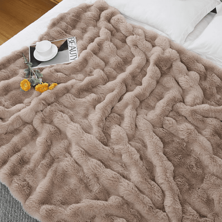 Luxury Faux Fur Throw Blanket, Sage Green Soft 50x60 Fluffy Luxury Faux Fur Throw Blanket, Sage Green Soft 50x60 Fluffy