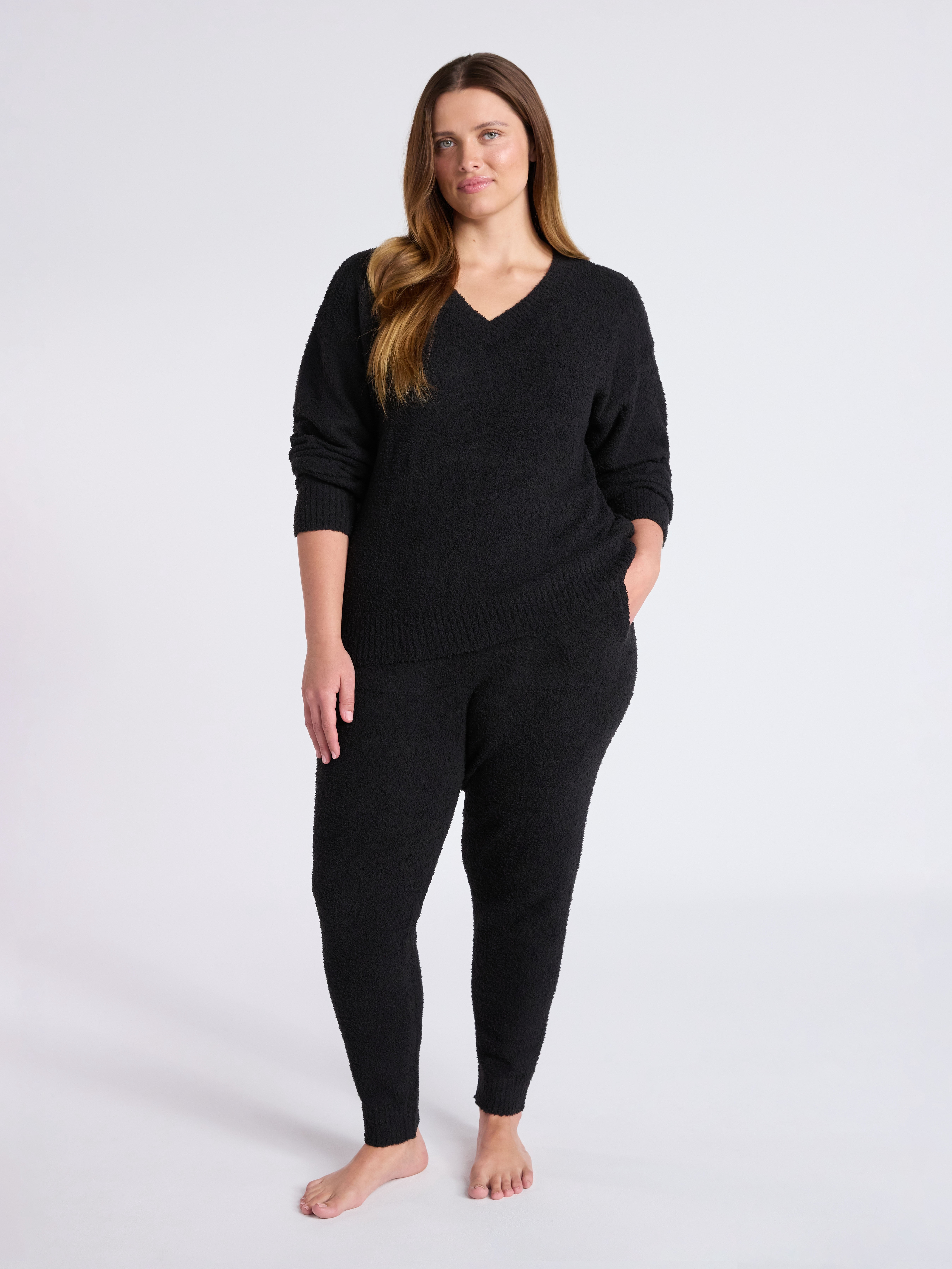 Joyspun Women's Fuzzy Knit V-Neck Top and Joggers Set, 2-Piece, Sizes XS-3X