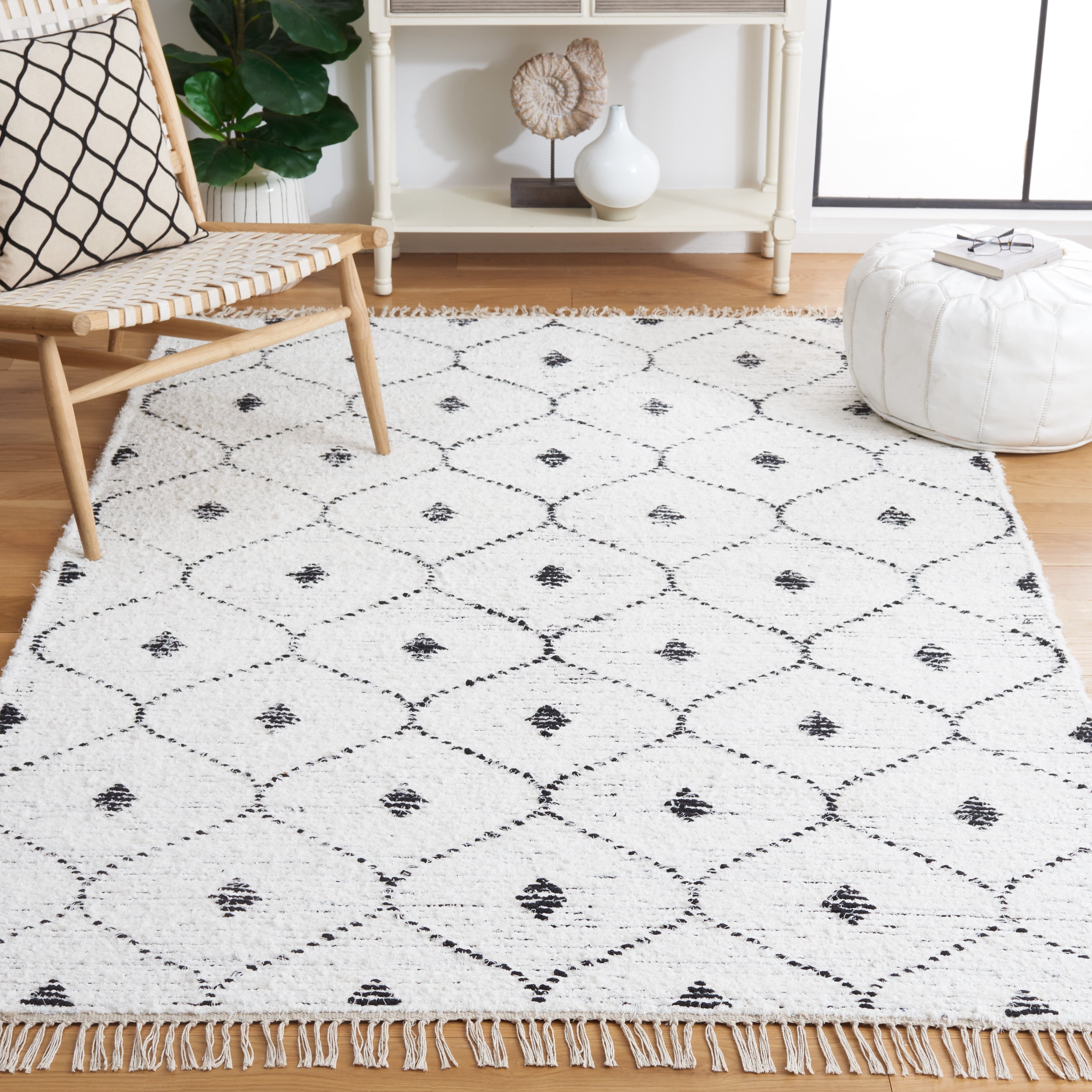 SAFAVIEH Casablanca Dreda Geometric Cotton Area Rug, Ivory/Black, 8' x 10'