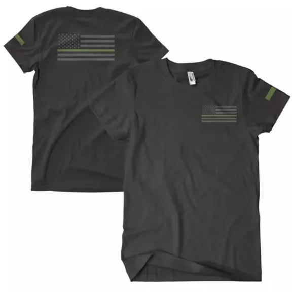 USA Flag/Thin Green Line Men's T-Shirt Black - Medium