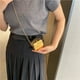 thumbnail image 3 of Bolso con pintalabios para mujer, bandolera de hombro de acrílico de alta calidad, Mini bolso cruzado de diseñador, bonito monedero, novedad de 2024, 3 of 5