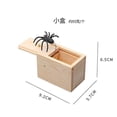 thumbnail image 3 of Caja de broma de araña de madera - Favor de fiesta de Halloween sorpresa aterradora - Juguete de insecto de goma saltador falso - Broma práctica realista - Regalo de broma clásico para amigo, 3 of 3
