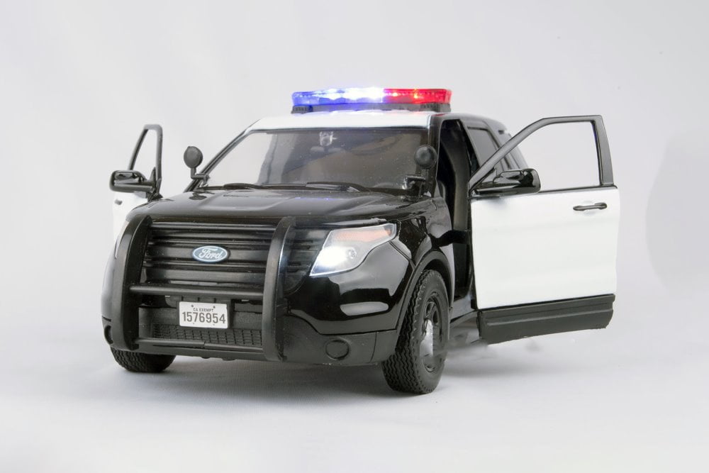 Amazon.com: KiNSMART Ford Crown Victoria 5
