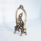 thumbnail image 1 of unbranded 1Ud Adorno De Latón Con De Loro Para Decorar Ambientes, 1 of 6