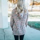 thumbnail image 4 of Blusa informal con capucha y estampado de leopardo de manga larga para mujer Pompotops  gfhjh6418, 4 of 6