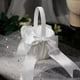 thumbnail image 5 of Billuyoard Cesta de flores con lazo romántico de diseño Simple de 2 piezas, cestas para el portador del anillo de la ceremonia de compromiso de Decoración del hogar Blanco natural, 5 of 6