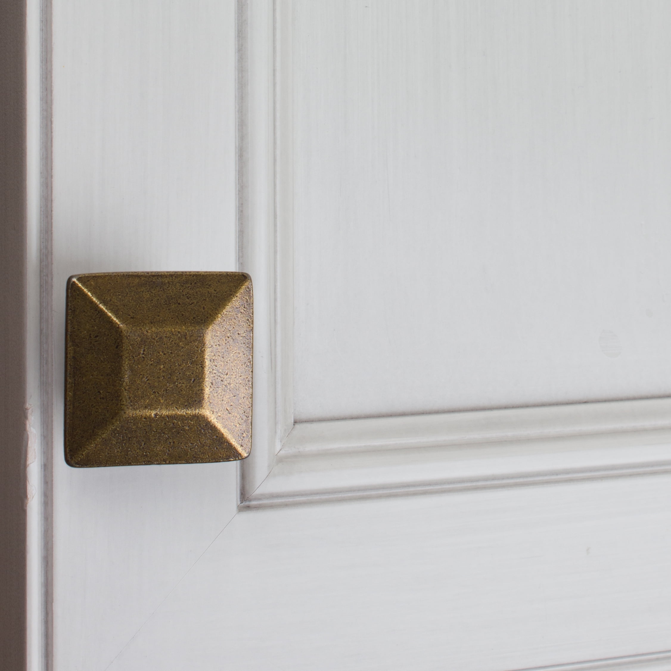 GlideRite 1.375 in. Modern Square Cabinet Knobs, Antique Brass, Pack of 10