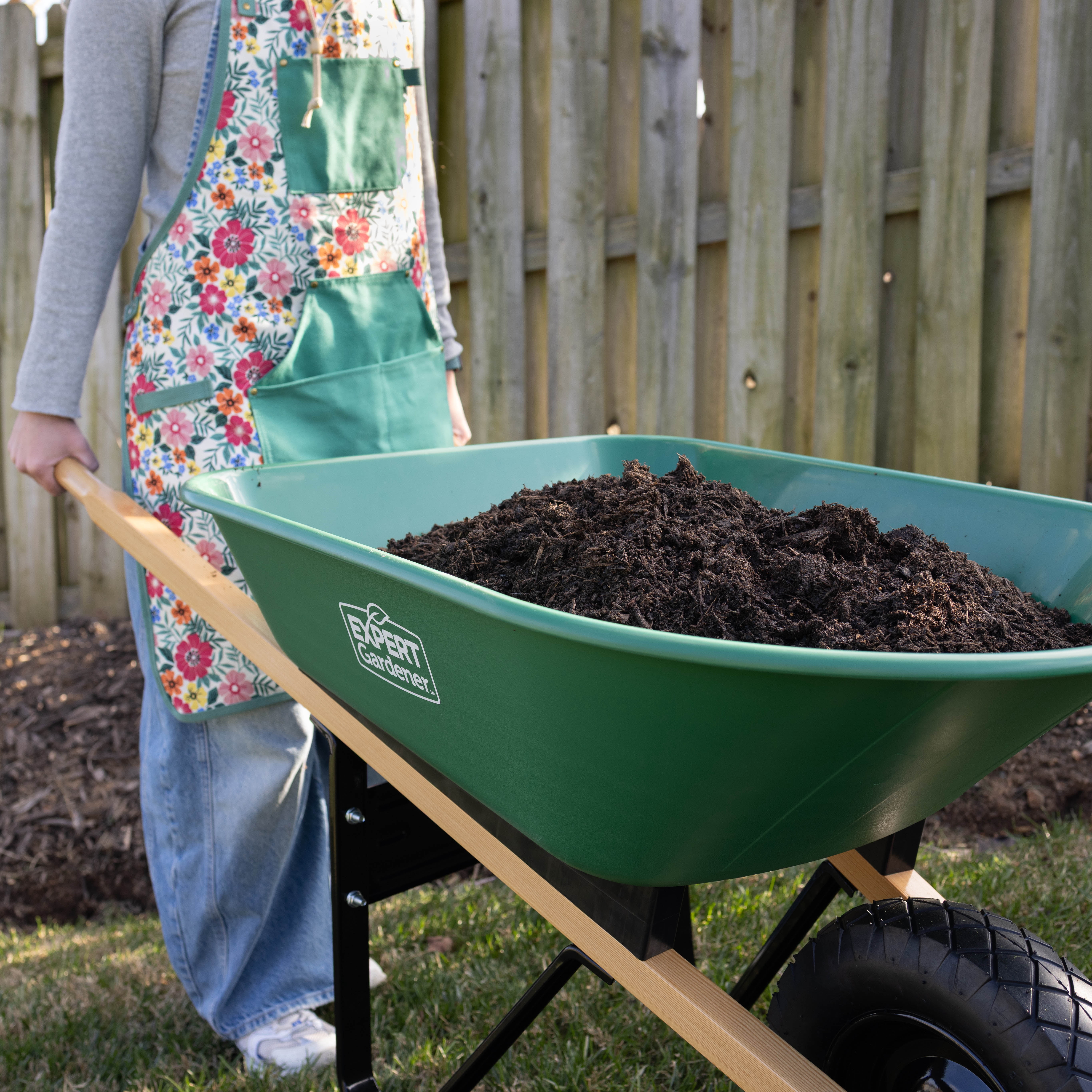 Expert Gardener 4 Cubic ft Poly Tray Wheelbarrow, 250 lb Load Rating