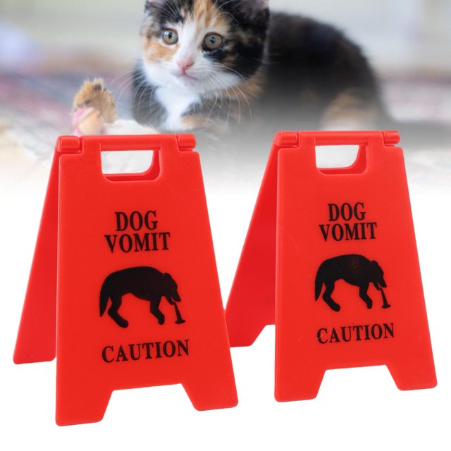 Dog Vomit Caution Sign, Cat Vomit Caution Sign Unique Pet Warning Decor for Indoor Outdoor