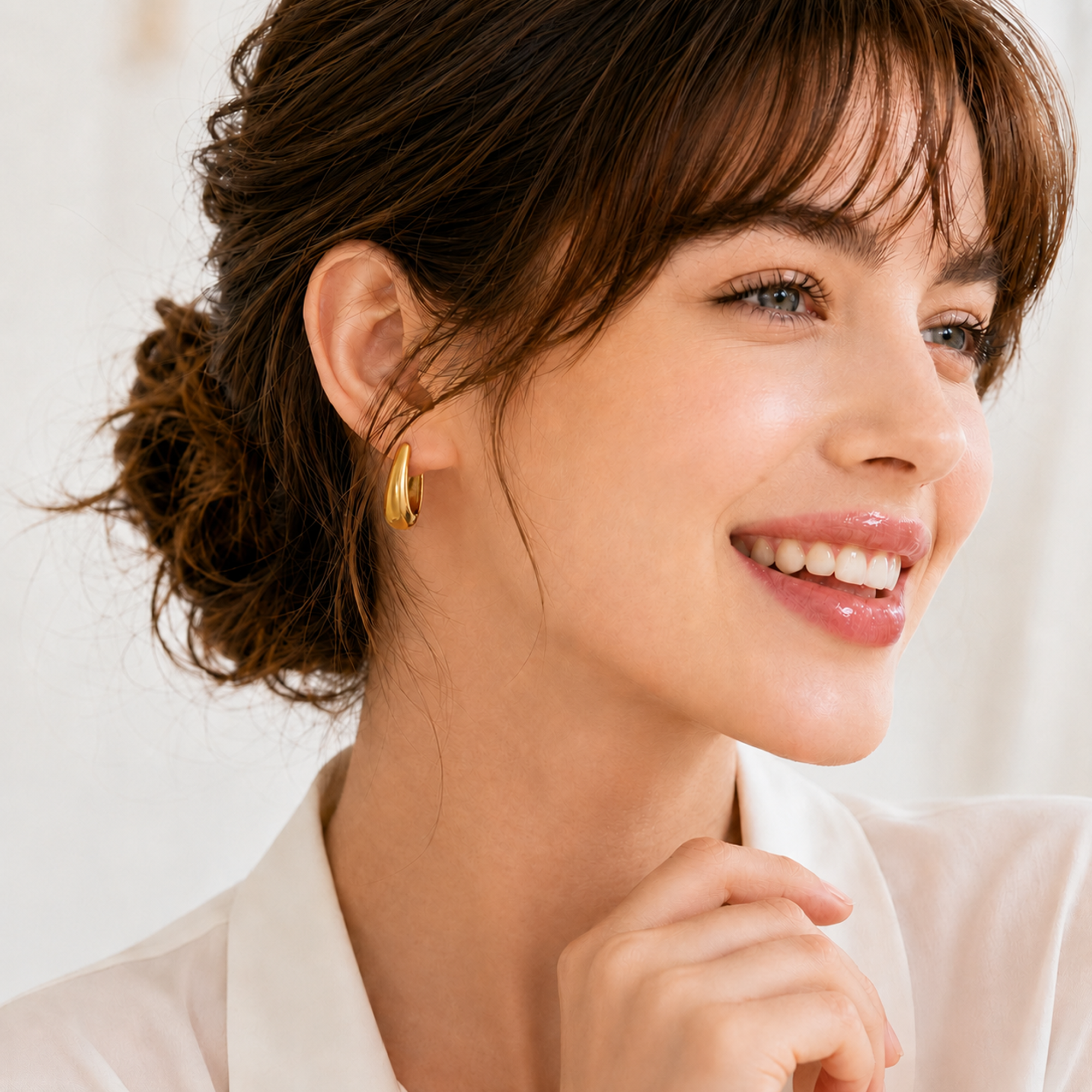 Eclipton Gold Plated Dainty Teardrop Hoop Earrings photo 5