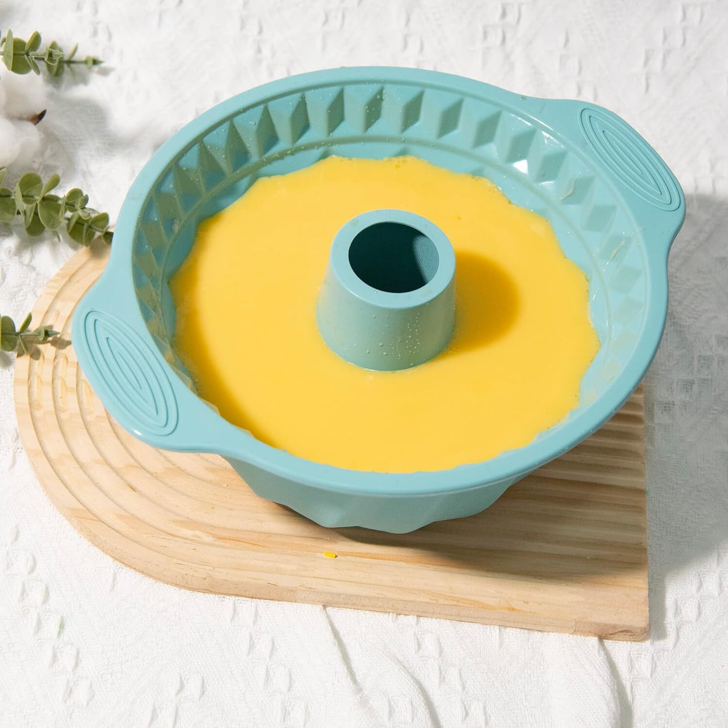 GoXteam Bundt Cake Mold, Silicone Bundt Pans, Silicone Bakeware Sets, Nonstick Silicone Bakeware, Silicone Baking Molds (Blue)