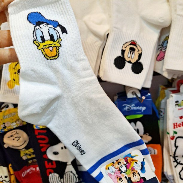 Disney Donald Duck Women Socks Cartoon Mickey Winnie The Pooh Cute Cotton College Style Kawaii Autumn Winter Girl Christmas Gift(one size) Gao Jinjia LED