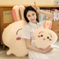 thumbnail image 4 of Muñeca de peluche de la serie Chiikawa de 25 a 60 cm, de gran tamaño, con dibujos animados de Hachiware, almohada suave, adorno para niña, juguete para regalo de cumpleaños, 4 of 5