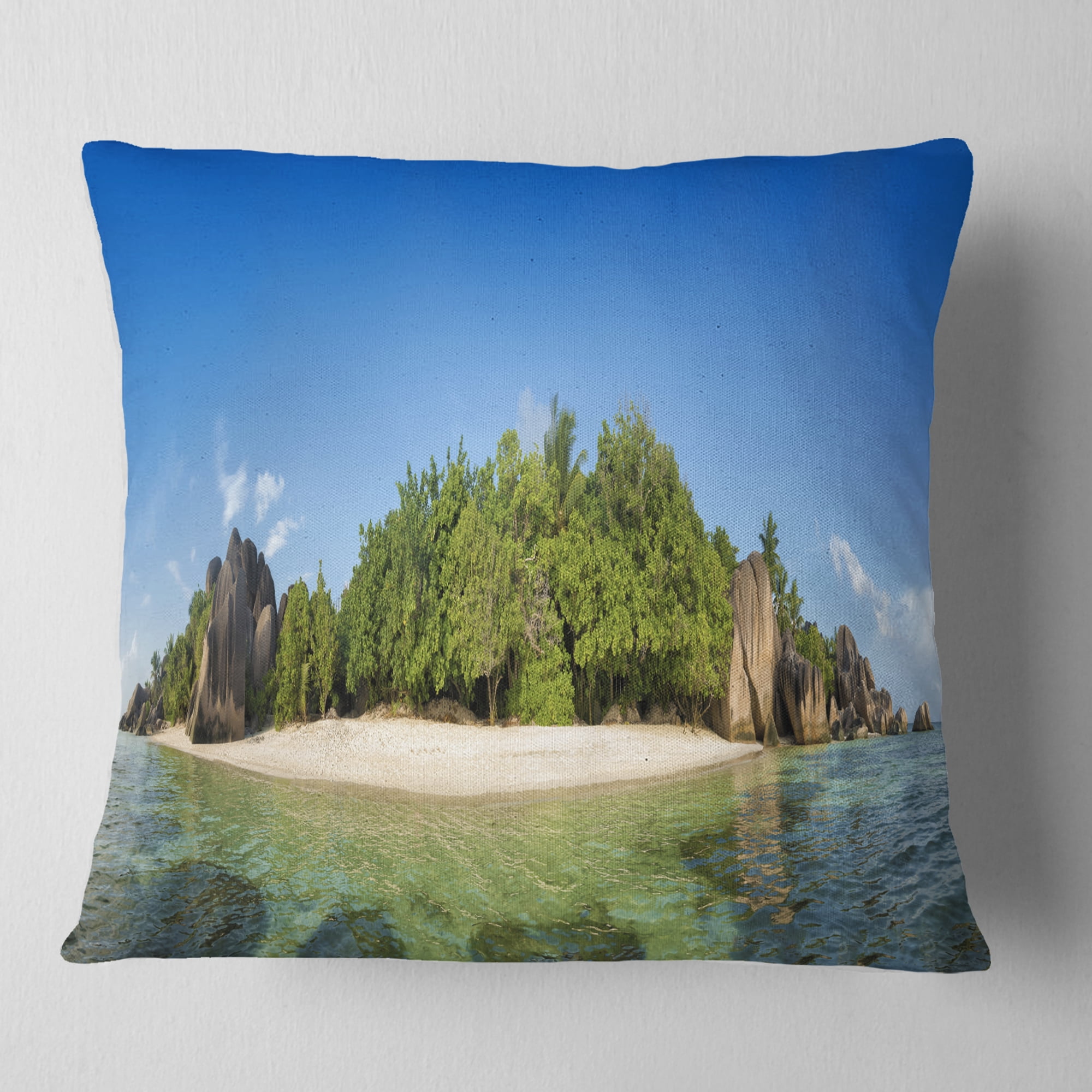 Designart Paradise on Earth Seychelles Island - Seashore Throw Pillow - 18x18