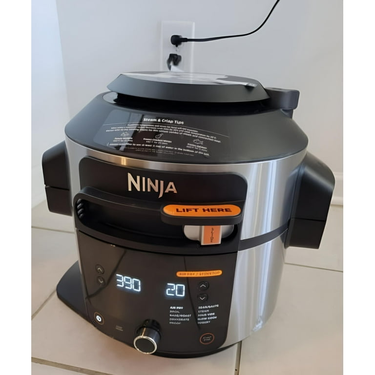 Ninja Foodi 13-in-1 6.5-qt. Pressure Cooker Steam Fryer with SmartLid OL500 2024 NEW