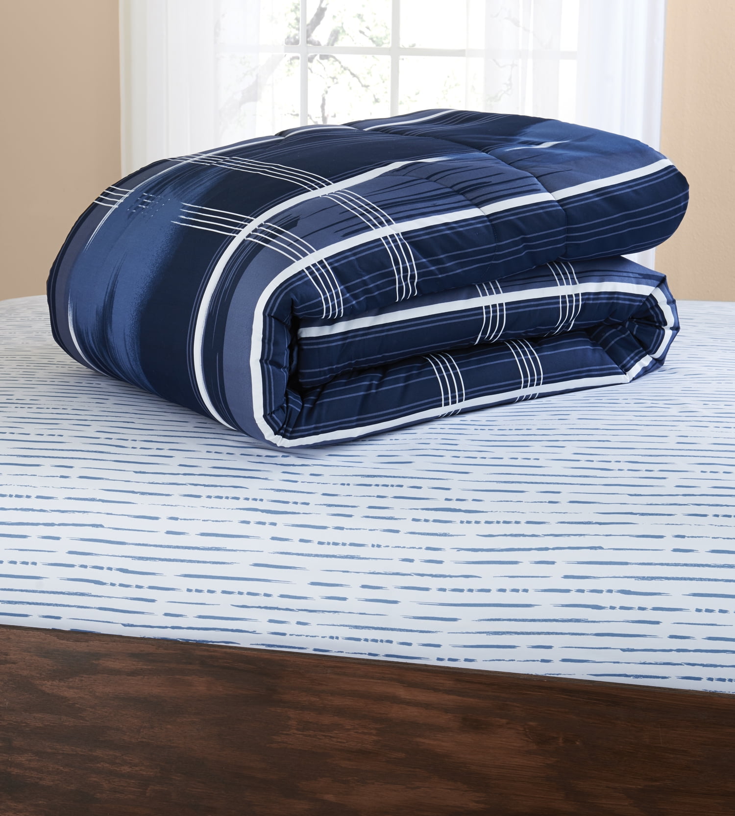 Mainstays Navy Modern Plaid 8 Piece Bed in a Bag Comforter Set With Sheets, Queen