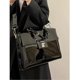 thumbnail image 4 of Bolso de mano de lujo para mujer, de piel sintética suave lacada, de gran capacidad, portátil, informal, versátil, tipo mensajero para estudiantes, 4 of 4