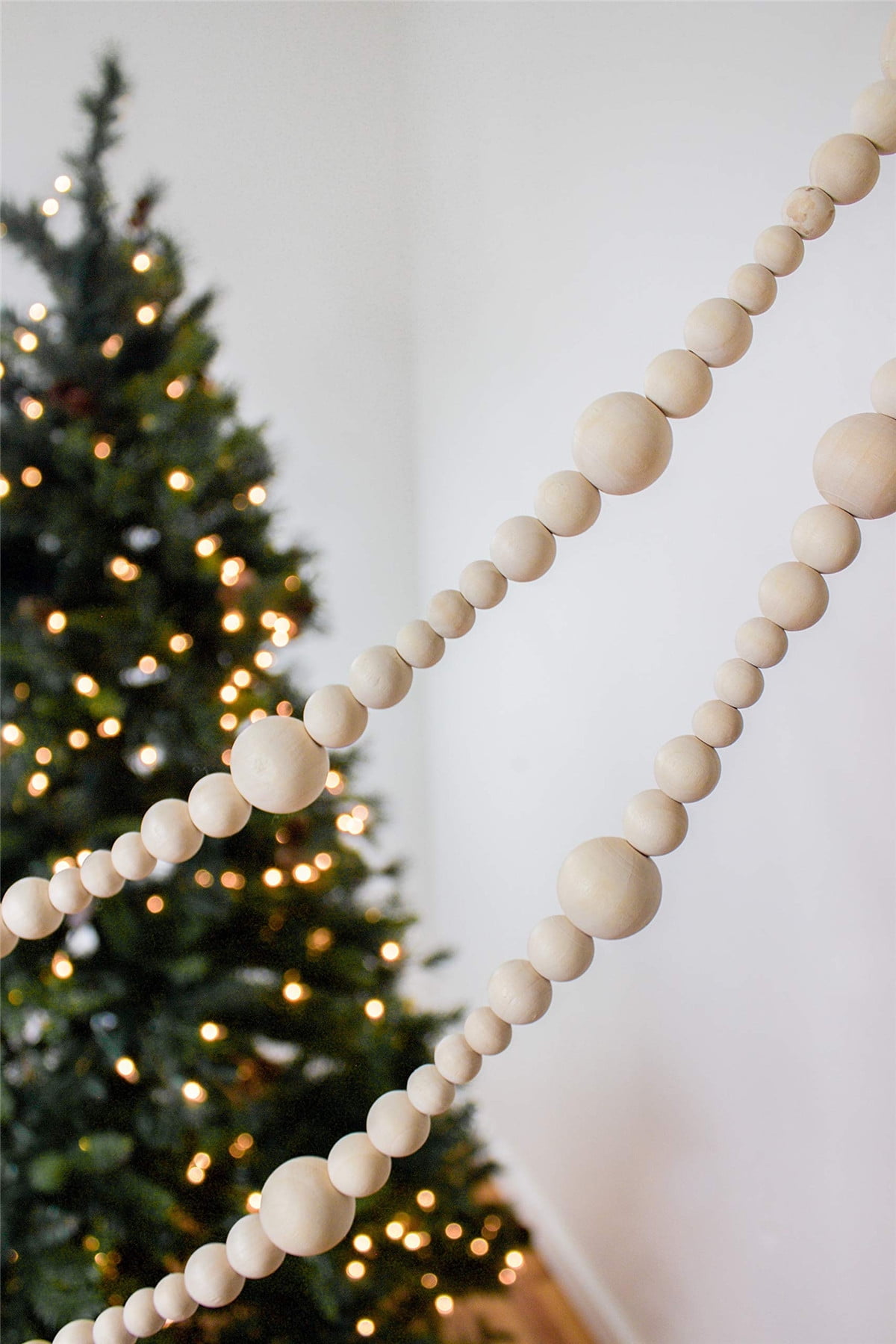 7.2 Feet Christmas Wooden Beaded Garland Christmas Tree Wood Bead Garland  Bobo Christmas Decoration Boho Wall Hanging Farmhouse Home Decor Rustic  Country Natural Holiday Decor (Wood Color) 