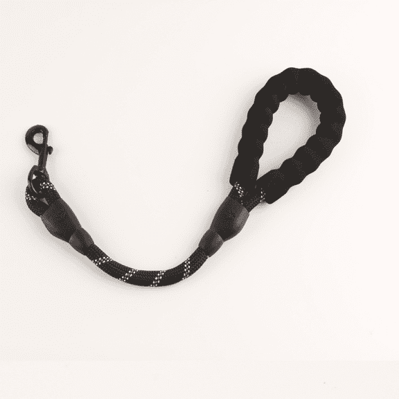 Short dog leash, approximately 3.9 feet in length, with padded handle, short dog training leash for small to medium dogs