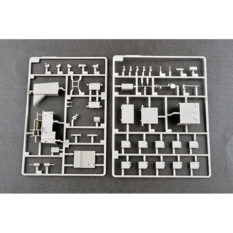 Trumpeter 1:35 Scale M4 Command And Control Vehicle (C2V) Model Kit – Detailed Military Model