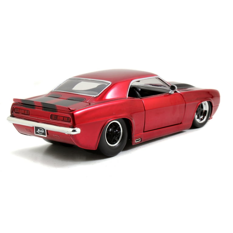 Big Time Muscle 1:24 1969 Chevy Camaro SS Die-Cast Model Car Red