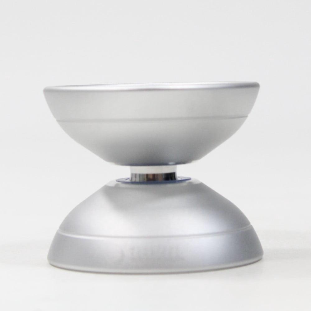 Yoyorecreation Monotone Yo-Yo - Mono-metal - Czech technician Tony Šec Signature YoYo (Silver)