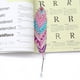 thumbnail image 4 of Moyic 6 piezas pluma marcapáginas cristal revistas libro marca decoración papelería regalo reutilizable recuerdo colgante de diamantes de imitación Decoración del hogar Moyic HA071226-00B, 4 of 6