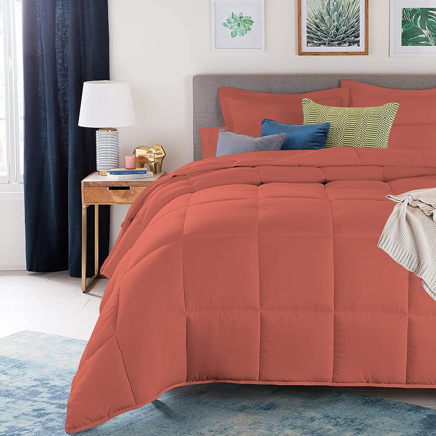 D.N.G. BEDDINGS Deluxe All Seasons Super King Size 800 Thread Count, Solid Brick Red Down Alternative 3 Piece Box Design Comforter Set 100% Egyptian Cotton