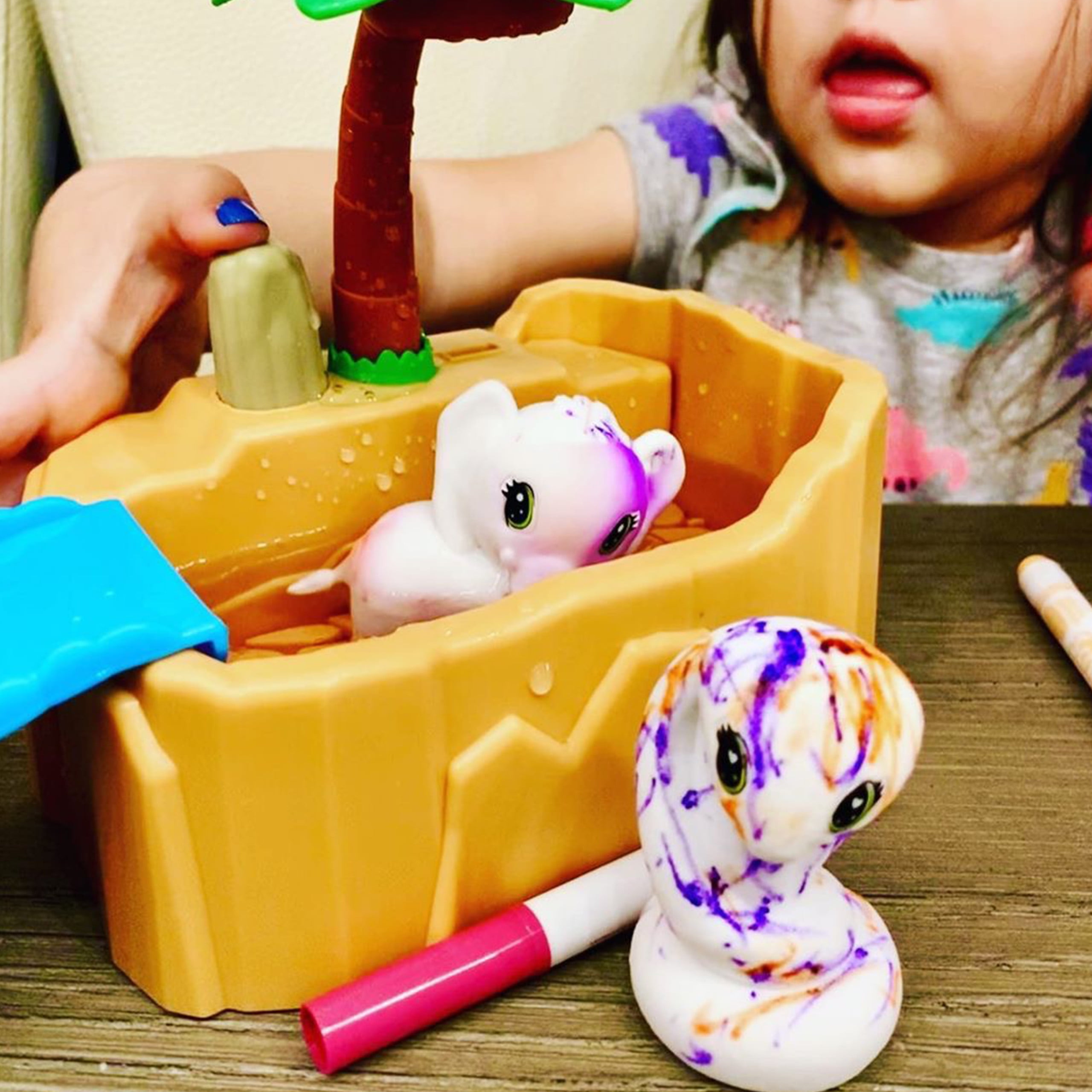 Crayola Scribble Scrubbie Safari Animals, Color & Wash 1ct, Gifts for Kids, Child Ages 3+