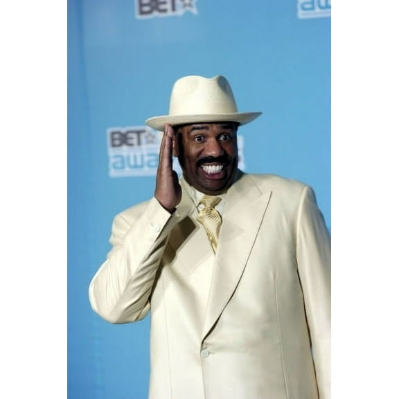 Steve Harvey In The Press Room For Bet Awards 2005, The Kodak Theatre, Los Angeles, Ca, June 28, 2005. Photo By Michael GermanaEverett Collection Celebrity (8 x 10)