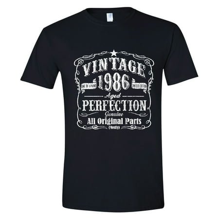 Feisty and Fabulous Brand: 30th Birthday Gifts for Him, 30 yrs Old T Shirt for Men, Black,