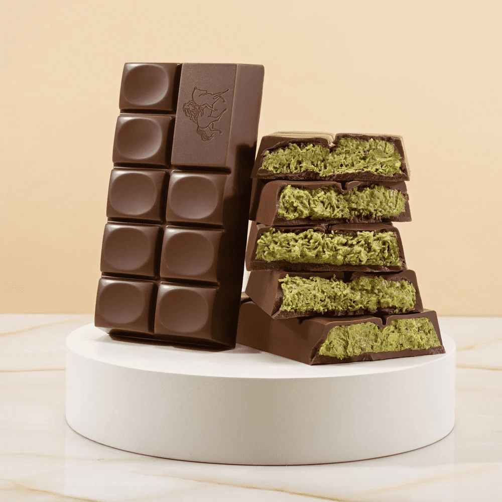 Godiva Dubai Chocolate 6.35 oz / 180 gr. Milk Chocolate Filled with Crunchy Kadayif and Pistachio, 180 gr