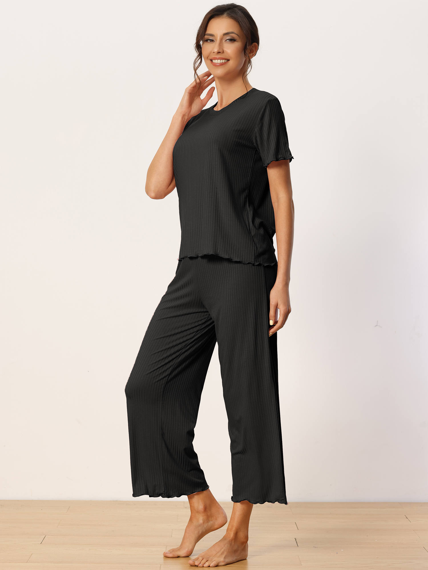 DARING DIVA Women's Ribbed Knit Round Neck Short Sleeve Pajamas Set M Black