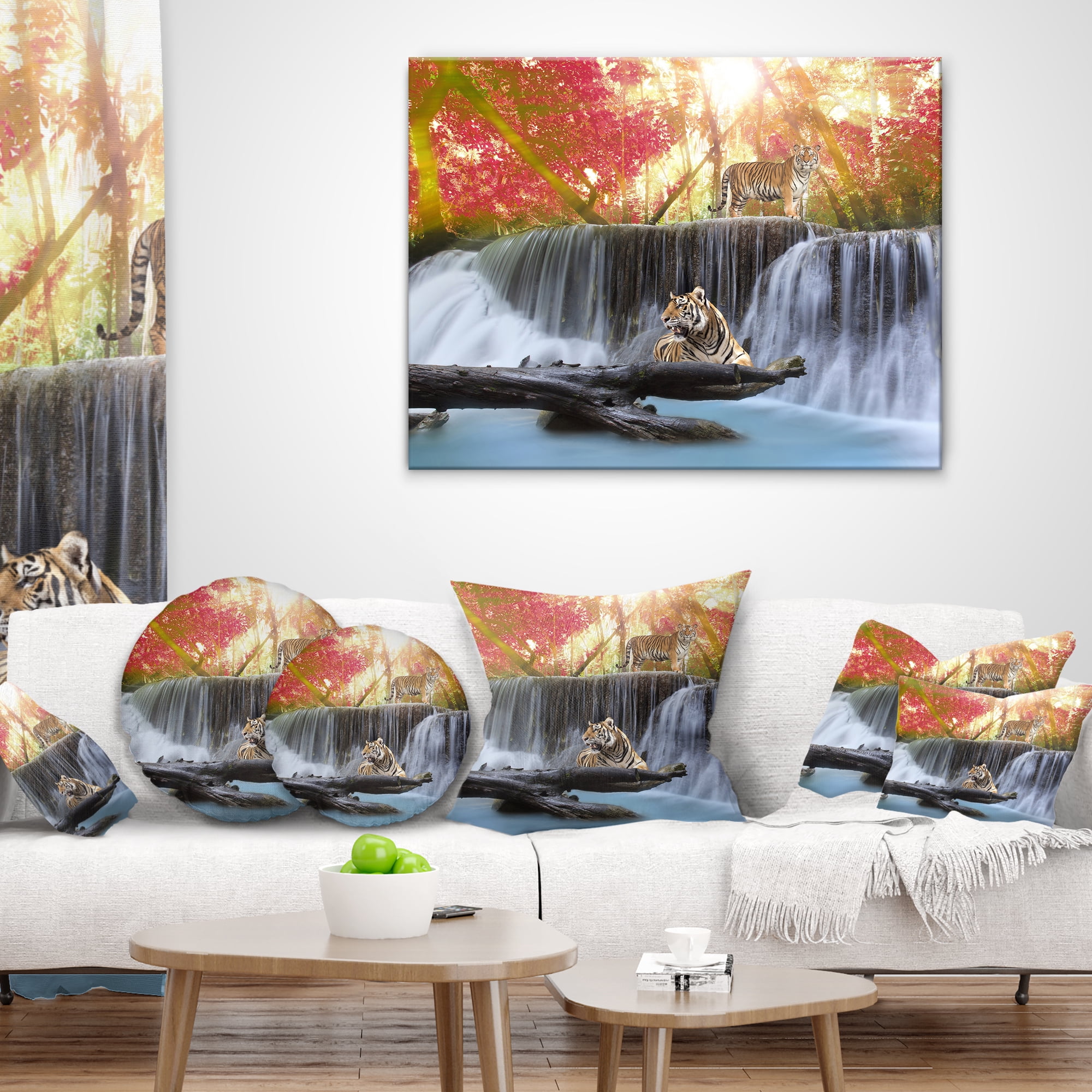 Designart Tiger in the Jungle - Photography Throw Pillow - 16x16