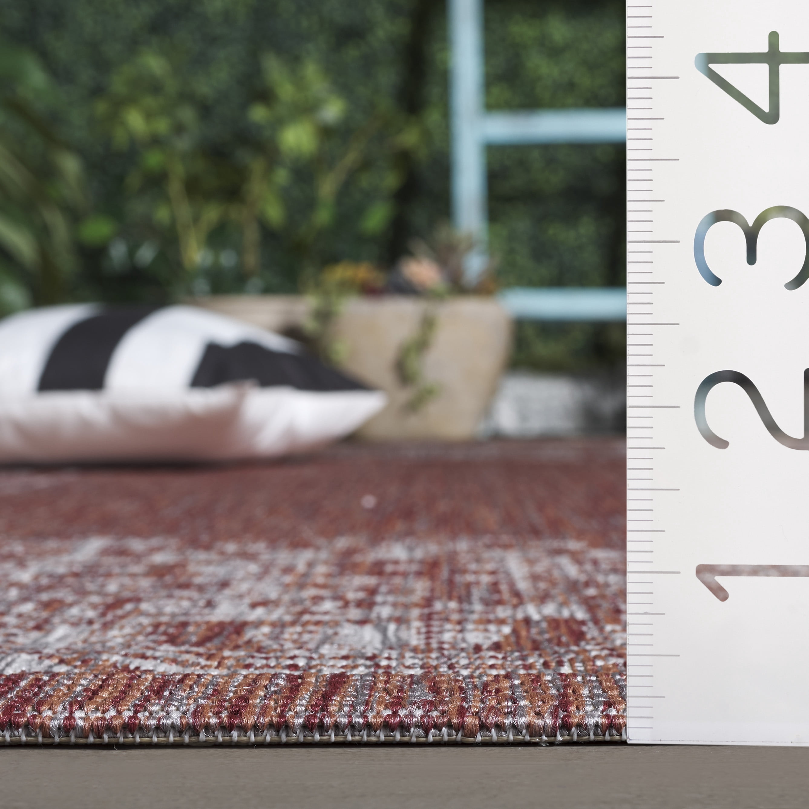 Safavieh Courtyard Jolyon Bordered Indoor/Outdoor Area Rug, Red/Beige, 8' x 11'