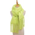 thumbnail image 1 of Bufanda de color sólido gruesa verde hierba con borlas largas y chal de mujer nuevo de otoño e invierno, 1 of 6
