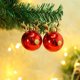 thumbnail image 2 of 2 adornos navideños de plástico para colgar en el árbol de Navidad., 2 of 3