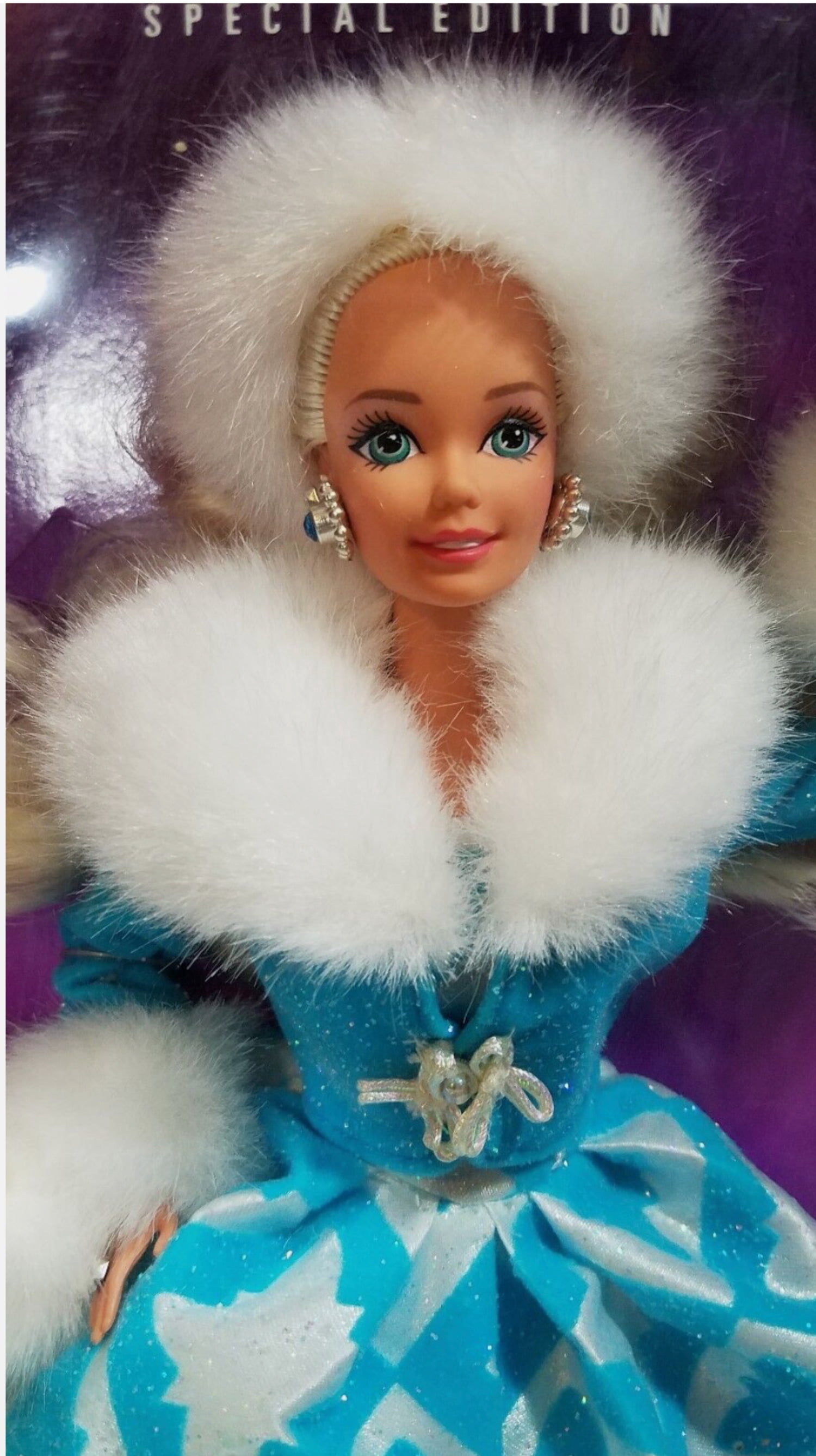 Winter Renaissance Barbie Doll Evening Elegance Series 1996 Mattel 15570