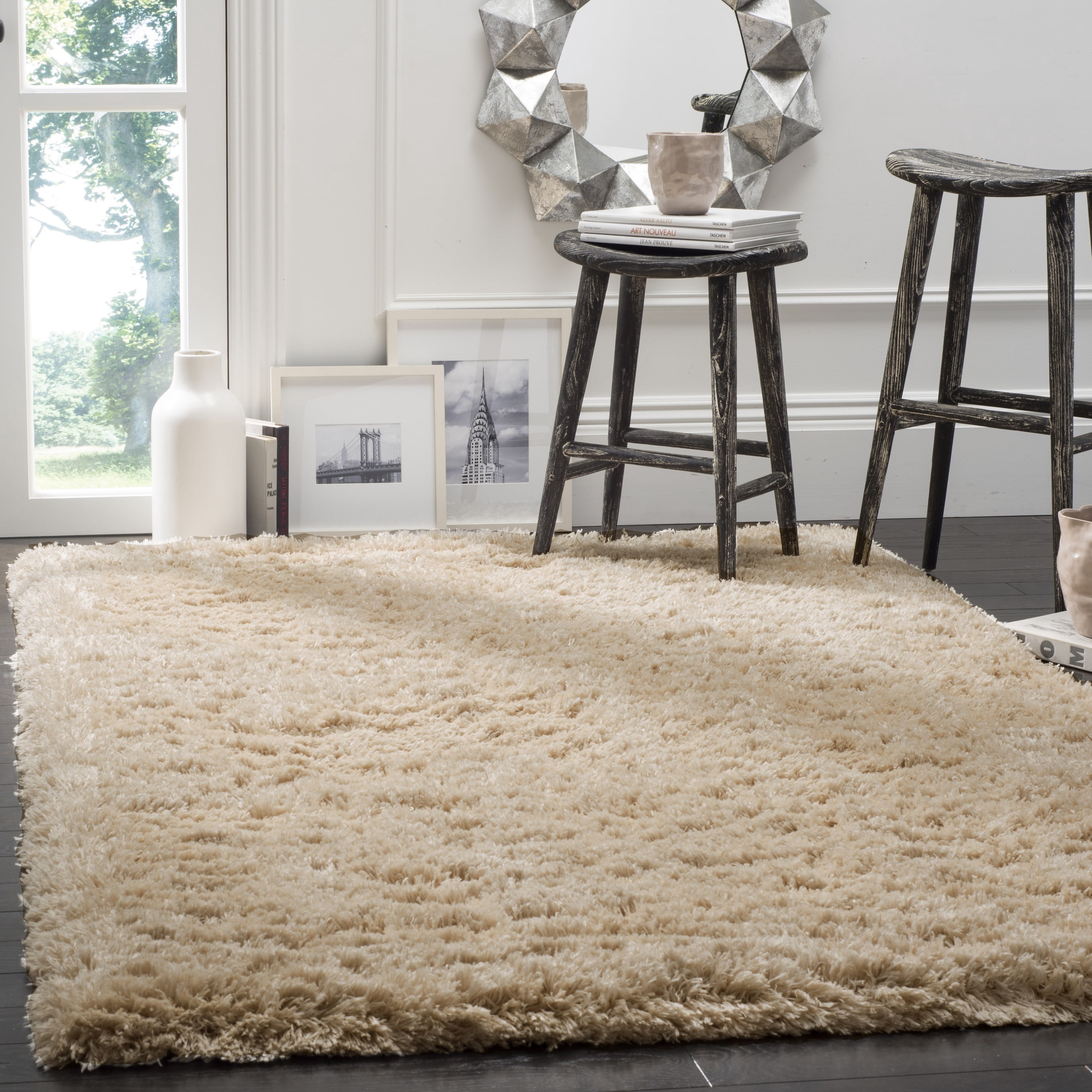 SAFAVIEH Polar Abbot Solid Shag Area Rug, Light Beige, 4' x 6'