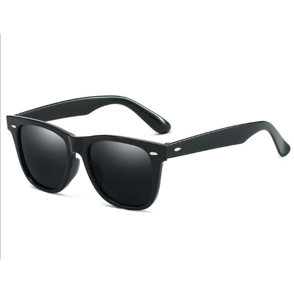 Fashion Sunglasses With Strong PC Frame And AC Lens UV400 Protection Eyewear High Visible Light Transmittance Quality