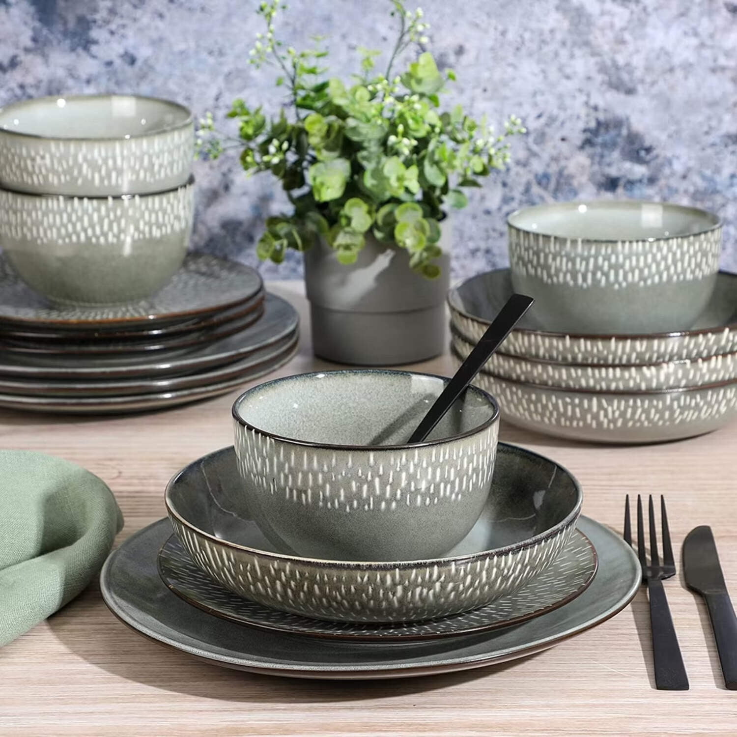 Gibson Elite 138958.16 Matisse Sto are Dinnerware Set with Reactive Glaze, Grey - 16 Piece