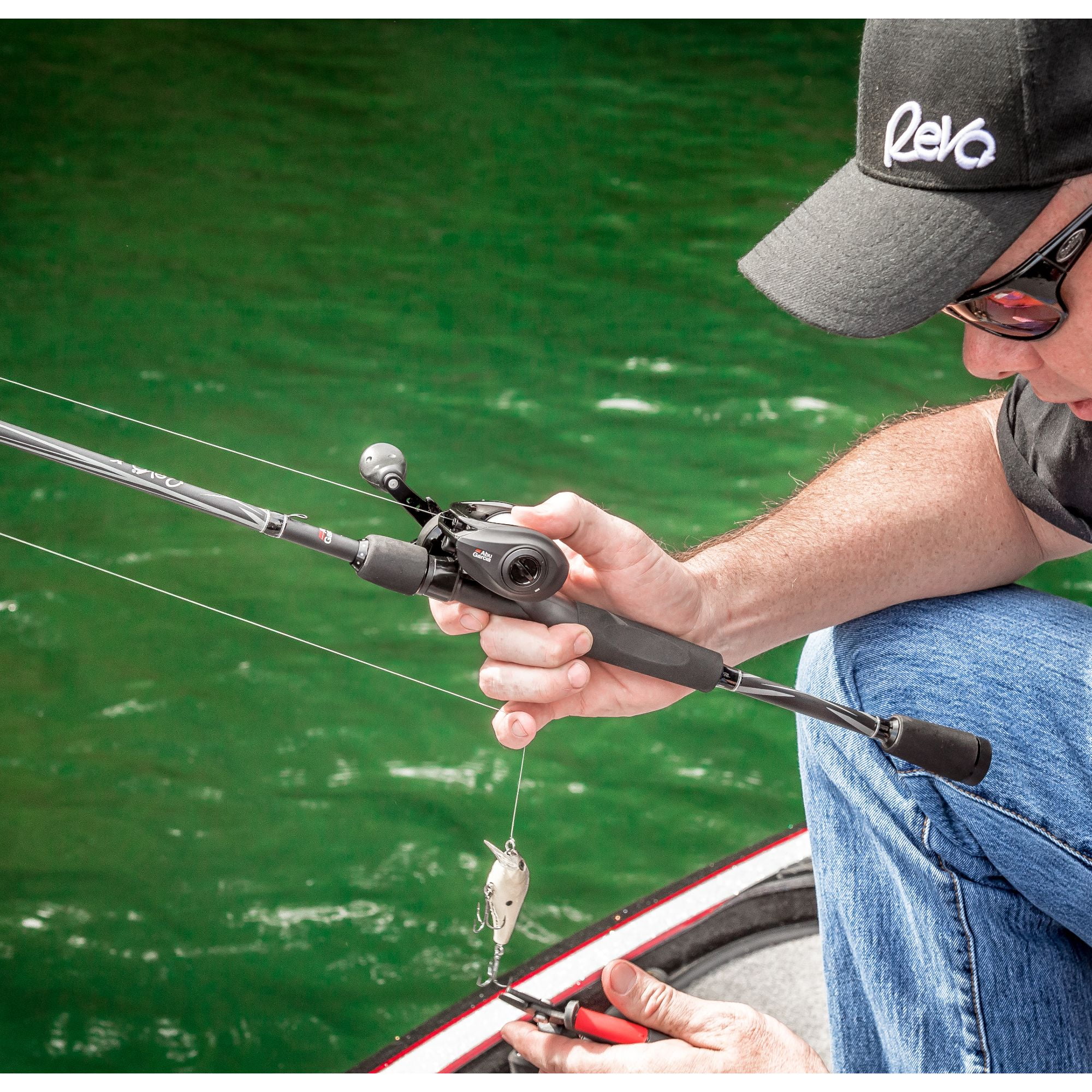 abu garcia revo x low profile baitcasting fishing reel