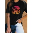 thumbnail image 4 of ABPHQTO Camiseta gráfica de manga corta con estampado de puesta de sol tropical negra para mujer, 4 of 5