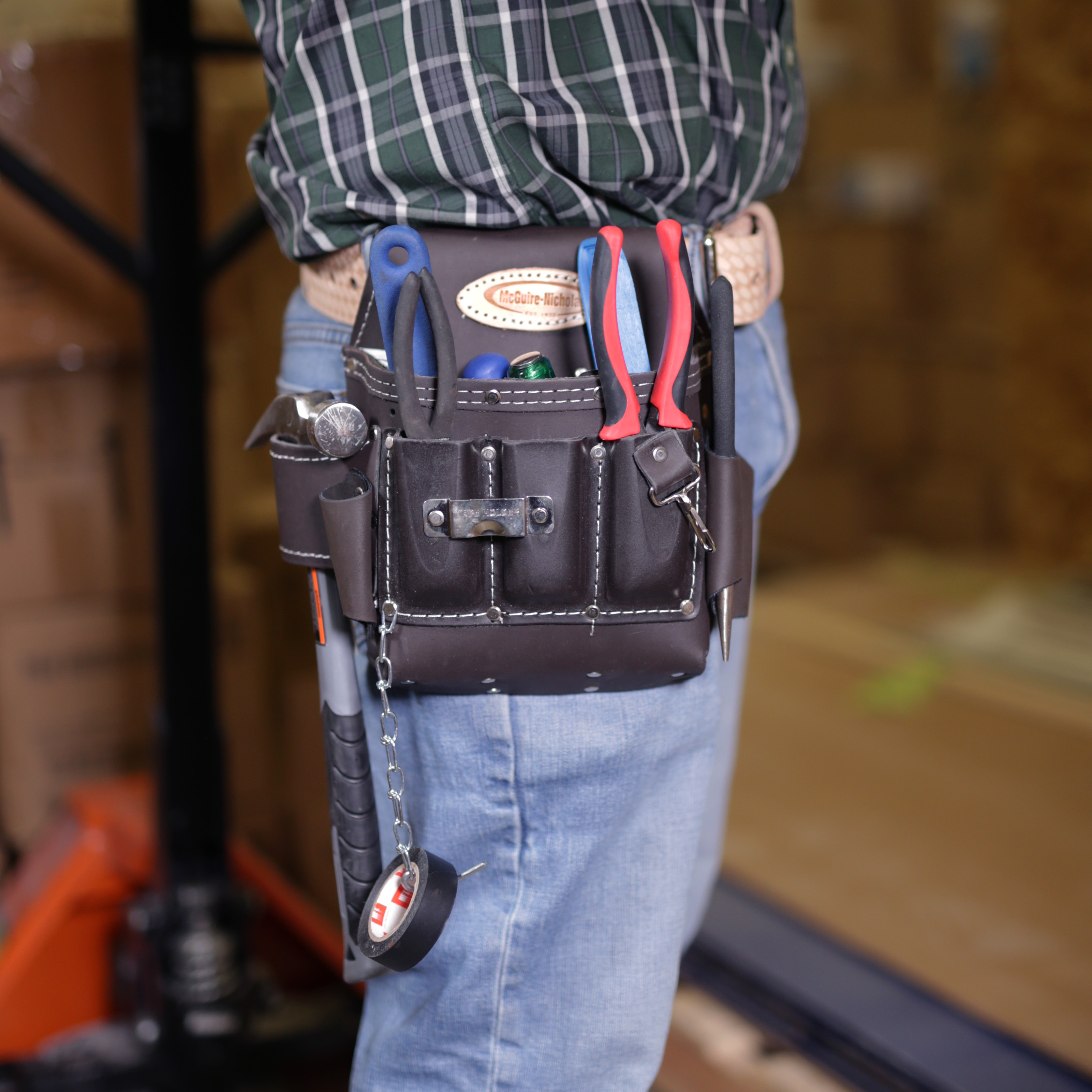 McGuire-Nicholas 12-Pocket Electrician's Tool Pouch, Oil Tanned Leather photo 5